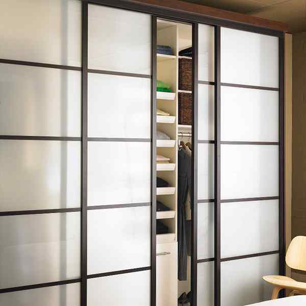closet doors with divider strips residential